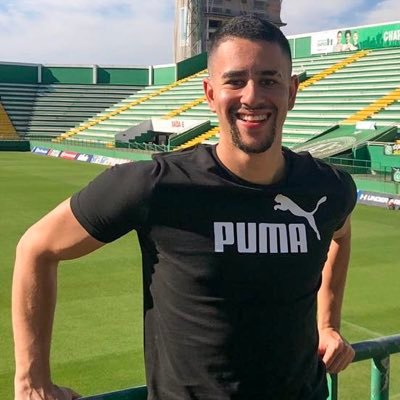 falaluizfelipe's profile picture. Jornalista por formação. Atualmente bancário, mas trabalhando pelo sonho de viver pelo futebol. Falo muito sobre o futebol nacional e do Liverpool.