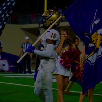 |2026 Denton High School wide/slot receiver |weight-175 height-6,0 |40 yd dash- 4.50 | 2.6 Gpa| bench 215 squat 320 | jaedongay52@gmail.com 940-735-7900