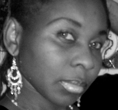 je suis chanteuse auteur/compositeur, le gospel est mon univers.voir mes vidéos clip sur youtub. Dieu vous benisse.