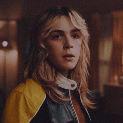 ⠀⠀
⠀⠀Isryn Vane ⊗ 𝘔𝘰𝘤𝘬𝘮𝘢𝘨𝘦⭑.ᐟ 𝘛𝘩𝘦 𝘓𝘪𝘷𝘪𝘯𝘨 𝘍𝘪𝘤𝘵𝘪𝘰𝘯 — where 𝘩𝘰𝘳𝘳𝘰𝘳 𝘰𝘣𝘦𝘺𝘴, and stories bleed.
#oc #marvelrp #xmenrp #mvrp