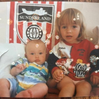 dylanthomasg197's profile picture. 28. #SAFC Pembrokeshire📍 Sunderland AFC • Wales WRU • Football. ‘I could fit a fucking bus through that’ - Dad
