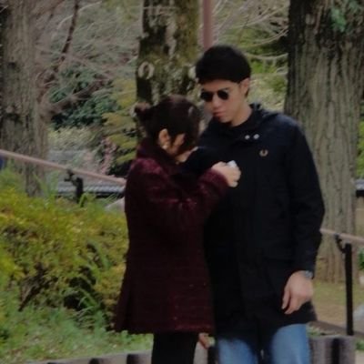 Elsyifa33's profile picture. 