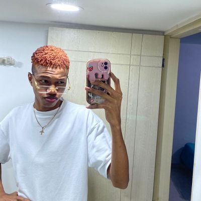 Yascerblandon's profile picture. 