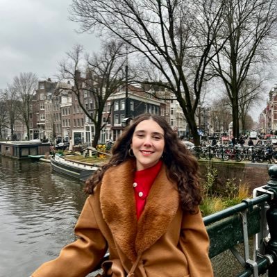 line_e_'s profile picture. Interne en endocrinologie 🍬💉👩🏻‍⚕️                                                                    Free Syrian 🇸🇾