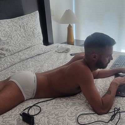 18+ ONLY! GayVN Nominated! Webcam model on @chaturbate.
https://t.co/RGGnA91fhn