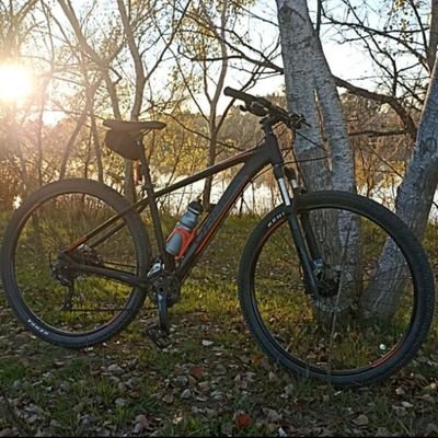 EdudeAlbaFer's profile picture. Soy el que va detrás del que encuentra aparcamiento...