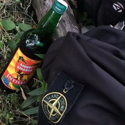 Lapendosnih's profile picture. laki laki penuh dosa.