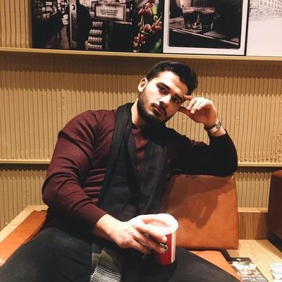 JivanPolat50's profile picture. Kozmosun tozuyum, ama kendi galaksimi yaratırım.