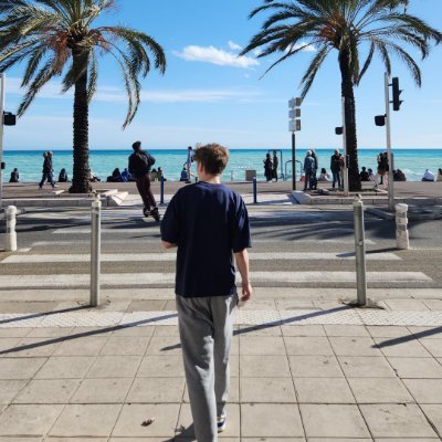 ridecly's profile picture. founder @visionaryuefn