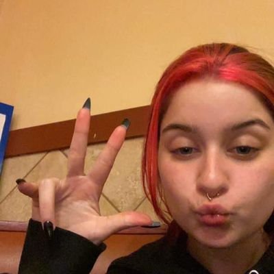 hair https://t.co/7fTwjfCime making friends . movies.wanting a man who can take care of me ...no 🚫un wanted conversation dm's🚫