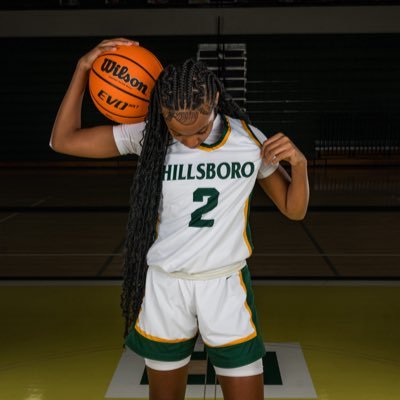 “JB”/Hillsboro HS: #2🏀 #19🏈/5’7 guard/. c/o 2028/AAU- TTP15Ublack #14/ Instagram- Miah.hoops_ Colossians 3:23✝️❤️