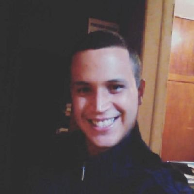 La filosofía es arma de destrucción masiva.
José Sánchez Tortoza