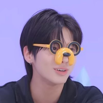 tengo problemas de sueño gracias a svtxt
'I luv my yeonjun'