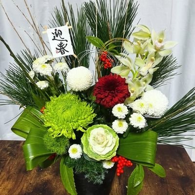 私は50代の離婚した独身男性です🌺。医者であり、愛情深い父親🦋。職業は脳神経外科医です。私は現在、ウクライナのキャンプベースのクリニックで働いています。🌸💖💖🌸