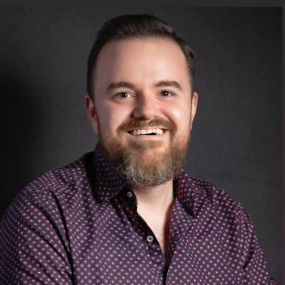 Periodista, máster en Patrimonio y premio Cádiz de Periodismo 2019. Cuento historias en @el_pais y represento a mis compañeros en @APCadiz. jcanas@clb.elpais.es