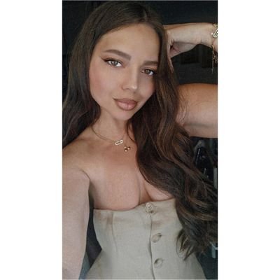 fayst93's profile picture. 