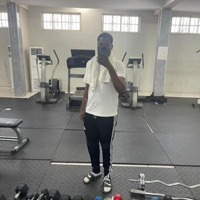 VIDEO EDITOR 🎞️|| COMMUNITY MANAGER🧑💻||SOCIAL MEDIA MANAGER||DEV||📈👩💻
OUTSIDER🦍
