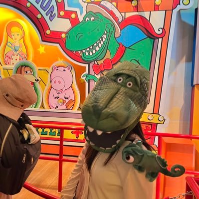 drinkynam's profile picture. YUNA 夢菜 남유나 連玉娜 🇯🇵🇹🇭🇺🇸 Editor&Writer lives in Tokyo 編集者 ライター 東京在住 ENTP ➡️ INTP l Scriptwriter l Film Coordinator l Agase💚 | Que9nie⏱️| Bondies 🐼🐱