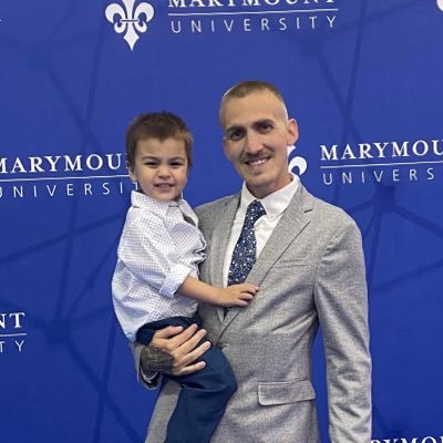 CoachKam_'s profile picture. Head Cross Country/Track and Field Coach at Marymount University | Faith | Family | Running