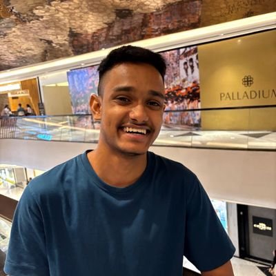 weirdprashant's profile picture. Doing a bit of everything. 
Building @weirdwe20. 
Living my story.