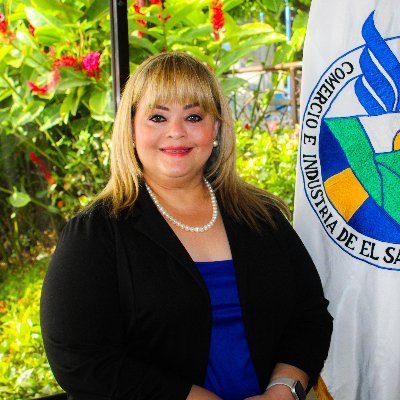 Presidenta de la Cámara de Comercio e Industria de El Salvador @camarasal