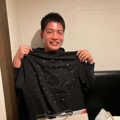 shiro_iineee's profile picture. コミュニティの可能性を模索中 / 頑張りたい人が輝けるように。 / 土地活用の営業 → 挑戦したい人のための月3万円ハウスに入居 → コミュニティの紹介メディアをしたい（将来的には運営、支援も） / 東京 → 北九州 → 福岡 → 熊本 → 東京 → ?  / エネルギー量が高い人に会いたいです。
