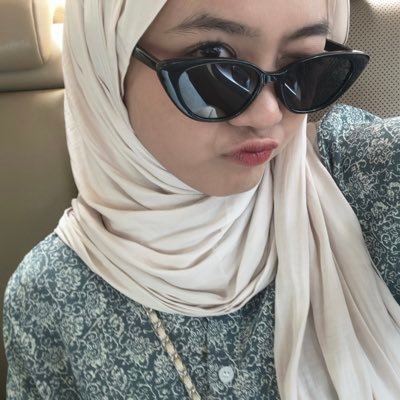 tiliskitippp's profile picture. Suka Jalan Jalan - Makan - Check Out Shopee ✨