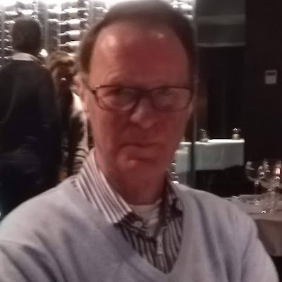 Sterk in het genieten van mijn pensioen
vertrouwen in de politiek ergens kwijtgeraakt. Koopt nooit een huisdier maar adopteert. Bruggeling in hart en nieren.