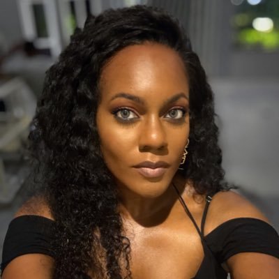 Exec Producer @pineapplekenya| AMVCA winner| Cinematographer| On-Air Talent| Credited on Netflix, Showmax, BBC, DW, Disney| Governance & Elections| Works 🌍wide