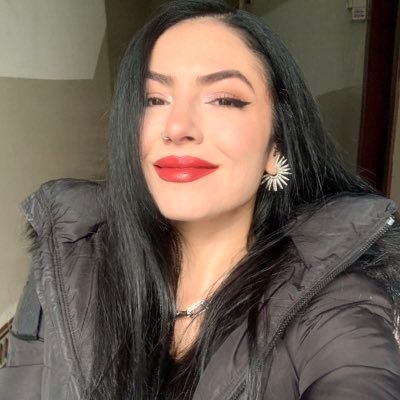 SsvlSs's profile picture. 🐈‍⬛’s Mom 🐾 Master of Economic Development and International Economics 🦄