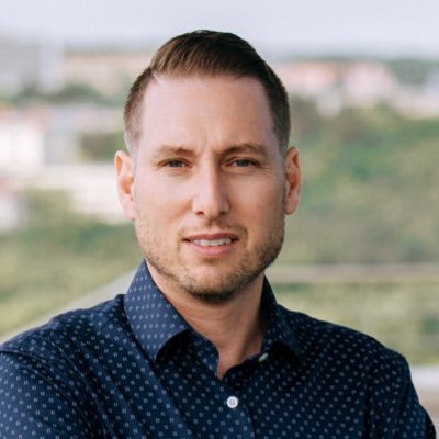 • litigační a sportovní advokát • zakladatel advokátní kanceláře CEE Attorneys a agentury FHS • člen kárného senátu ČAK • místopředseda sboru rozhodců FAČR •
