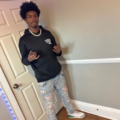 21 Years Young. I'm That Young Nigga Outhere That's Fucking Yo Bitch
Fmoig: @bobbywrld_vonnieway3278