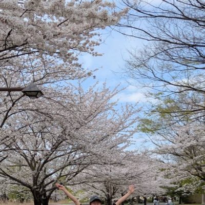 ISFJ-T. 好きな映画は『蛇にピアス』『ヤクザと家族』.윤슬. 기분이 저기압일 때는 고기압(앞)으로. 厭世観。