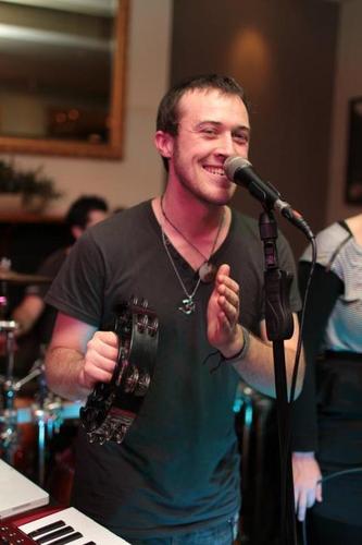 mattehdeh's profile picture. queer artist based in melbourne, vic, australia : advocate of culture, arts, equality, and diversity : viva la vie boheme : hey/hem