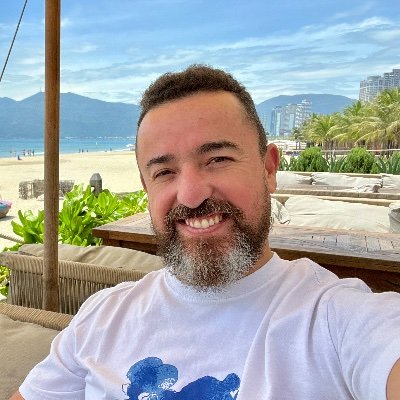 Self-proclaimed 👑 King of Range | Crypto trader and coder living in SE Asia | I build unique tools and teach traders how to win. Join my community for access