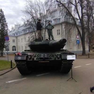 ogorgon2137's profile picture. Członek koła obronności partii Razem.
#Obronacywilna 
Nie dla ruskiego miru. 
#JestemTeamOrka