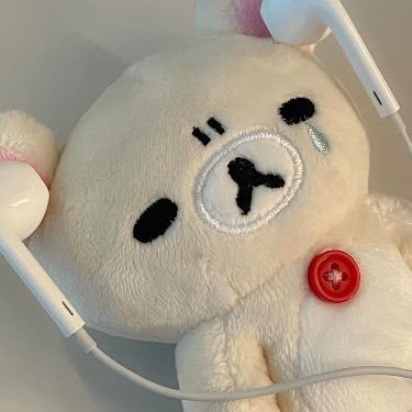 shucreee's profile picture. 이상성욕해요 🚽