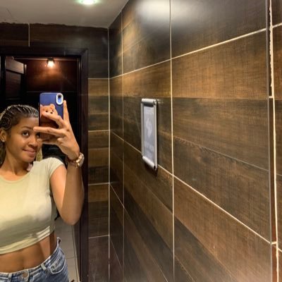 Morolake02's profile picture. 