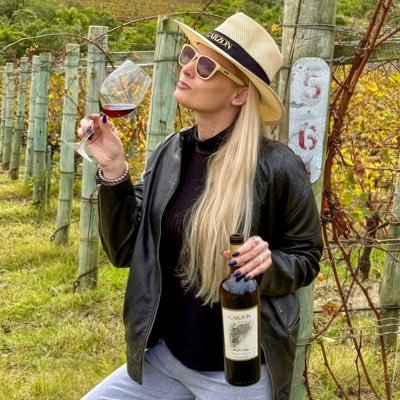 Columnist, writer, & traveler in search of stories & great wine. Always curious.
Star Wine List Miami Ambassador.