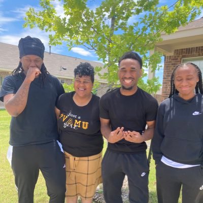 Educator of 20 plus yrs, Mother of 2 Sons- 🏈Football Players TE|WR, and 1 Daughter Tuff💪🏽PG -We Balln