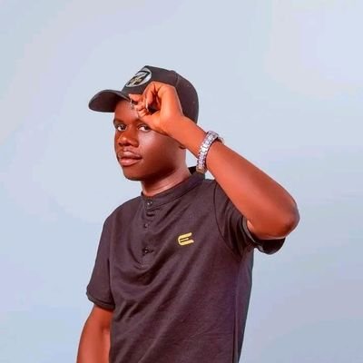 blogger,radio personality, mc,promoter,influencer
