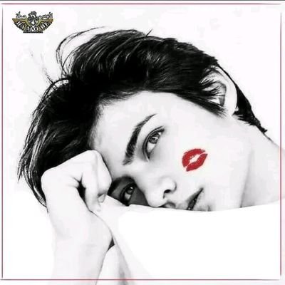 💔ہر دکھ، ہر عذاب کے بعد زندگی آدمی پر اپنا ایک راز کھول دیتی ہے۔🍁