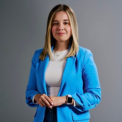 Mamá de Romeo 🐾 Periodista de Bogotá 📨 ¿Tiene una historia o denuncia? → DM.