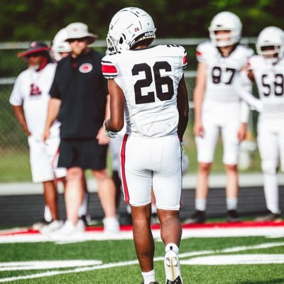 Derrick cameron jr| Loganville high school | class of 2026 | GPA: 3.0| T&F| Sprinter/Jumper |db at loganville high school |Email:camederrick224@gmail.com