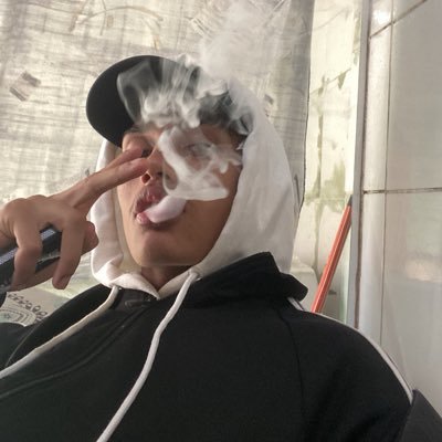 🤹🏾♂️ peço desculpas por não agradar a todos, mais simpática forçada não é meu forte 🤝🏾