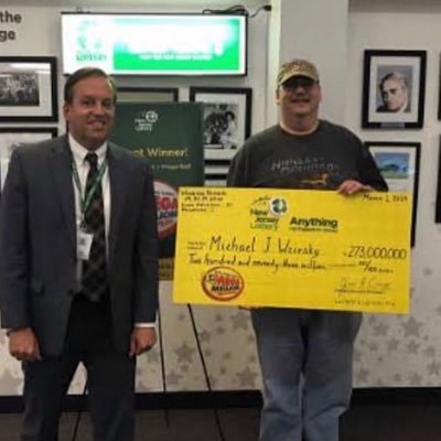 I'm Mike j weirsky, the Mega lottery winner, I’m giving $50,000 to any of my lucky followers....#USA🇺🇸 #CANADA🇨🇦 🌺