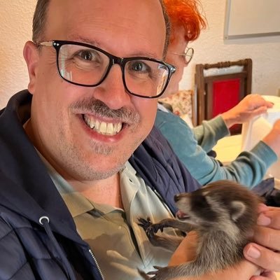 (he/him) Bär 🐻 🏳️🌈 und Dermatologe - beides vom ganzen Herzen ♥️ All Capybaras are beautiful
