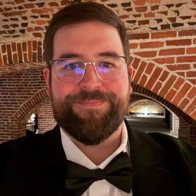 Senior Software Engineer @samcartapp. ❤️ @TrekkieDiva. DMs open. “Nice beard.” - @jonathansfrakes