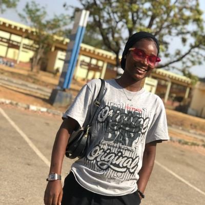 A typist||brown skin girl☺️||lover of beats😌|| I love tech||exploring the digital📑 realm|navigating the market💸🤑