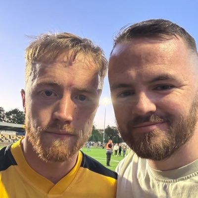 D4NNN_1992's profile picture. just a Football loving Cider Drinking dad of 3 ⚽️🍻⚽️🍻⚽️